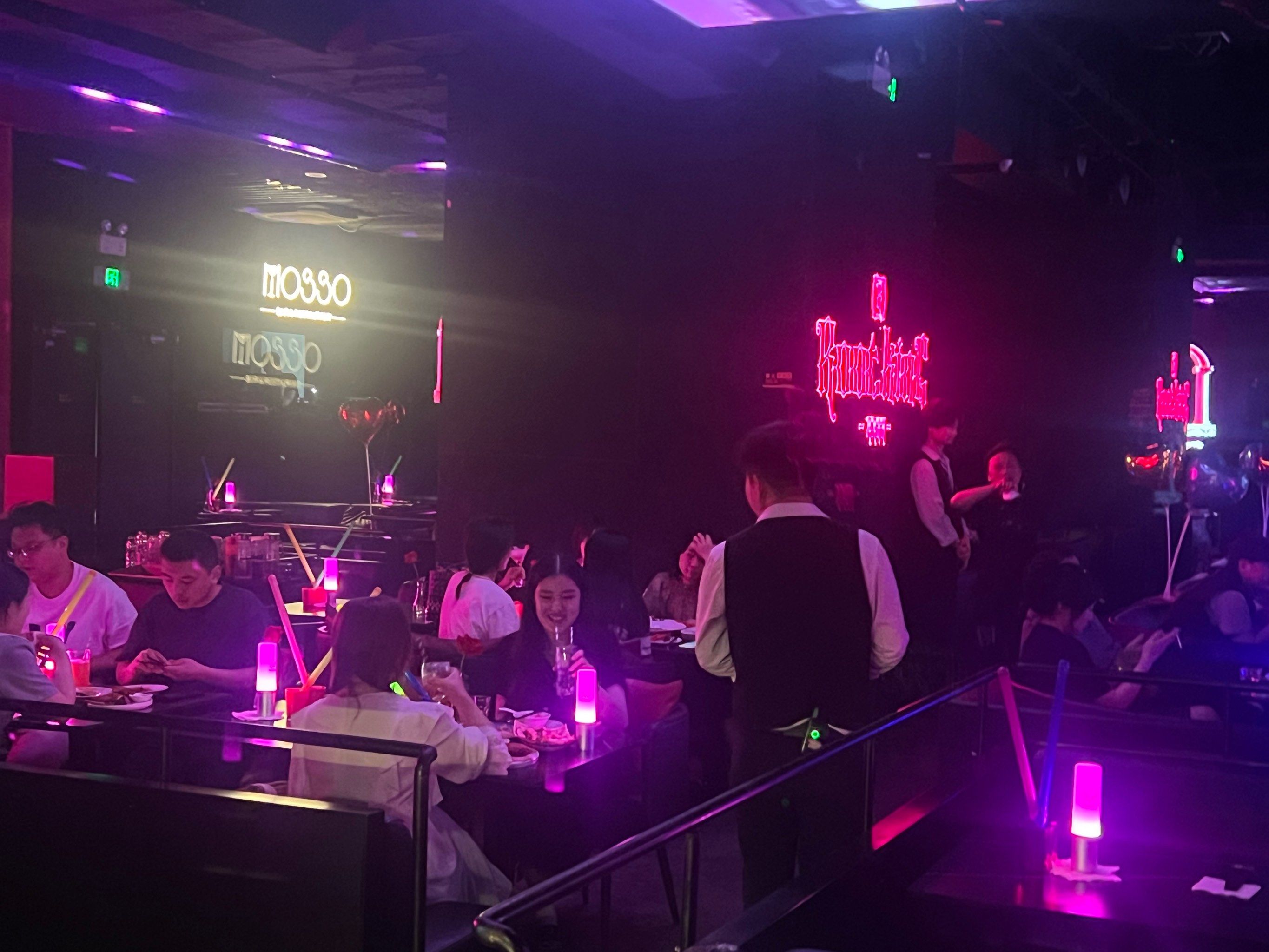 重庆商务KTV新潮玩法-合川区ktv预定