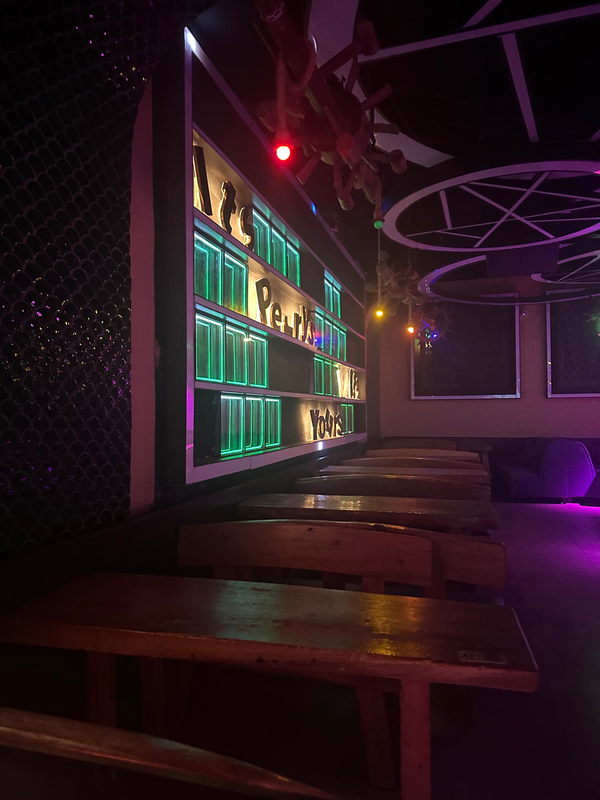 重庆商务ktv多少钱一个小时推荐-巫溪县ktv预定